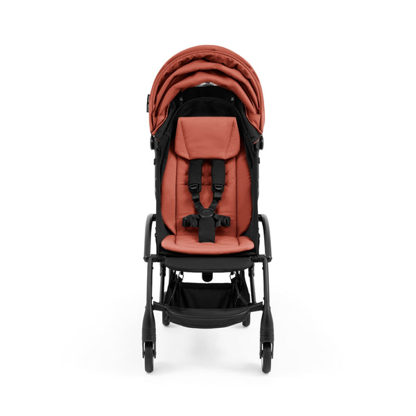 Carrinho Stokke® YOYO⁵ leve e ultracompacto com dobragem a uma mão e suspensão nas 4 rodas
Berry