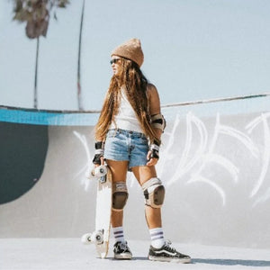 Conjunto de proteção infantil Banwood tamanho S com joelheiras, cotoveleiras e proteções de pulso para bicicleta, trotinete e skate.