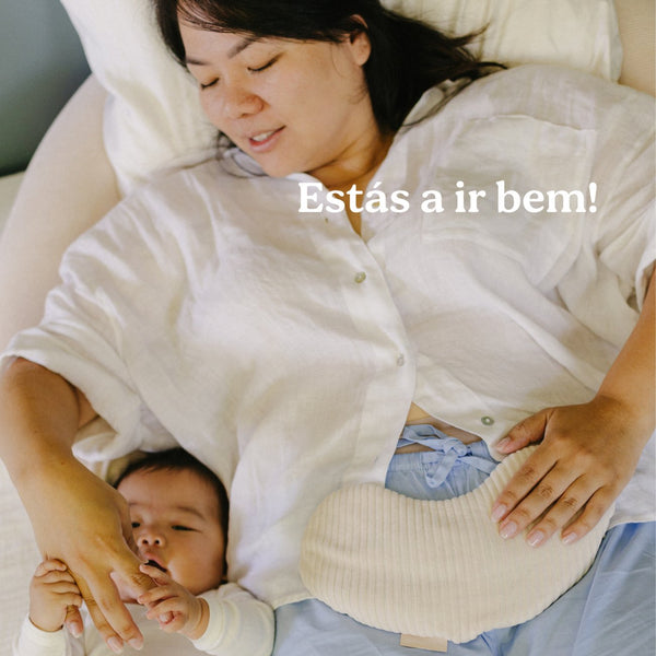 Almofada Anticólicas Doomoo Snoogy Mom com sementes naturais de colza para terapia de calor ou frio, ideal para aliviar dores menstruais, desconfortos da gravidez e recuperação pós-parto