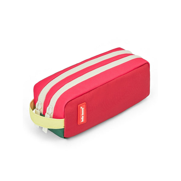 Estojo Duplo Hello Hossy em poliéster reciclado, com dois compartimentos independentes, tecido impermeável, fechos resistentes e capacidade de 1,4 litros para material escolar. Mini pasteque