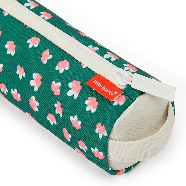 Estojo Individual Hello Hossy em poliéster reciclado, impermeável, com compartimento único espaçoso, fecho resistente e design moderno para material escolar cor garden joy