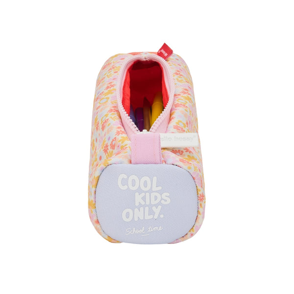 Estojo Individual Hello Hossy em poliéster reciclado, impermeável, com compartimento único espaçoso, fecho resistente e design moderno para material escolar cor retro flowers