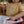 Estojo Individual Hello Hossy em poliéster reciclado, impermeável, com compartimento único espaçoso, fecho resistente e design moderno para material escolar cor retro flowers