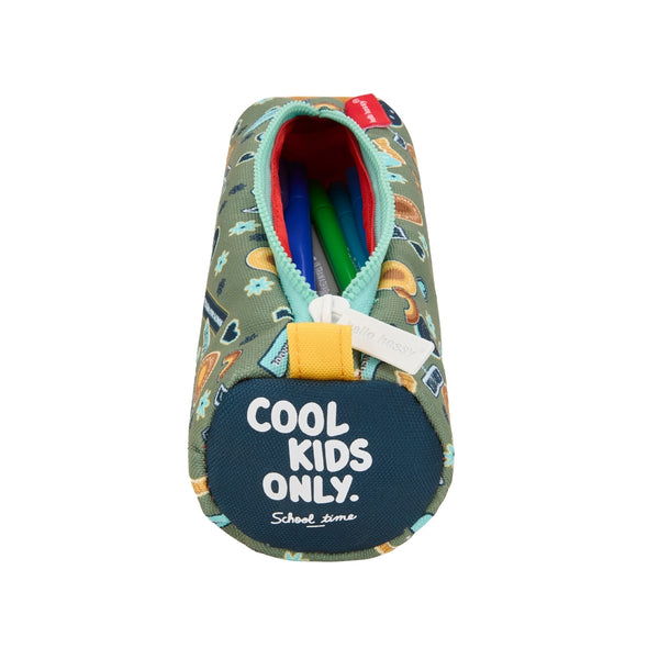 Estojo Individual Hello Hossy em poliéster reciclado, impermeável, com compartimento único espaçoso, fecho resistente e design moderno para material escolar cor smiley