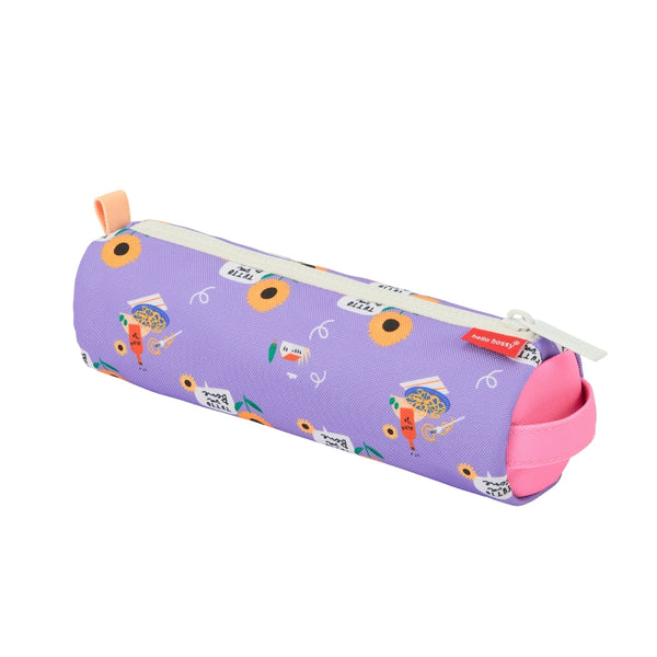 Estojo Individual Hello Hossy em poliéster reciclado, impermeável, com compartimento único espaçoso, fecho resistente e design moderno para material escolar cor sunflower