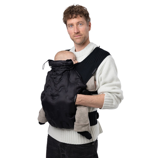 Forra de Inverno Flybaby para marsúpio porta-bebés, com isolamento térmico Primaloft®, proteção contra o frio e abertura para aquecer as mãos BLACK