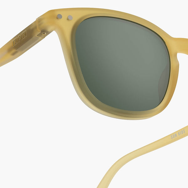 Óculos de sol para crianças da IziPizi modelo #E na cor Amarelo
