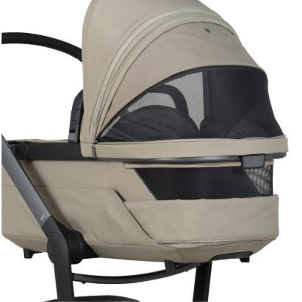 JOOLZ DAY 5, carrinho de bebé premium com alcofa, assento ergonómico reversível, colchão Tencel™ Lyocell, suspensão nas quatro rodas, rodas antifuros e compatibilidade com cadeiras auto BeSafe, Maxi-Cosi, CYBEX e BRITAX RÖMER. Sage Green