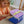 Lancheira Grande Hello Hossy com interior isotérmico, tecido impermeável, bolso interior e exterior, pega de transporte e capacidade de 3 litros em poliéster reciclado. Mini Lavendy