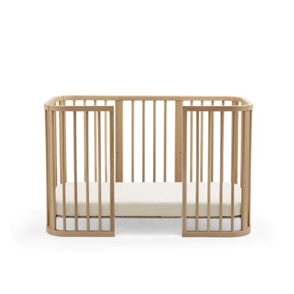Lençol de baixo Stokke Nighti Bed em percal de algodão 100% orgânico, suave e respirável, para colchão de 60 × 120 cm. 
Birch beige