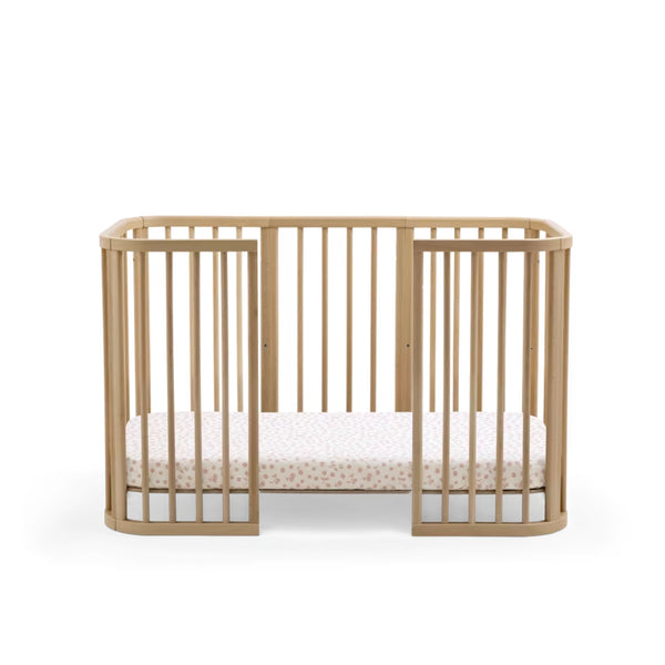 Lençol de baixo Stokke Nighti Bed em percal de algodão 100% orgânico, suave e respirável, para colchão de 60 × 120 cm. 
Wild Rose