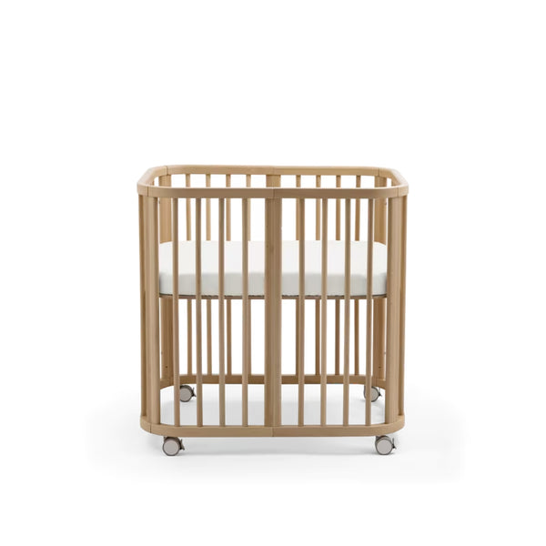 Lençol de baixo Stokke Nighti Mini em percal de algodão 100% orgânico, suave e respirável, para colchão de 60 × 80 cm.
White
