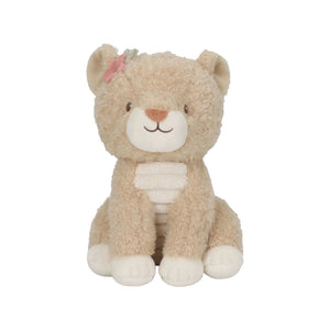 Peluche Leoa Safari Friends de 17 cm em poliéster macio, com detalhe floral junto à orelha, ideal para abraçar, brincar e acompanhar as aventuras das crianças.
