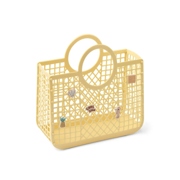 BASKET WITH PINS