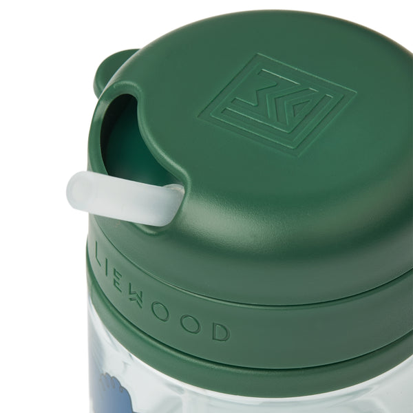 Copo de Tritan com palha de silicone de 280 ml, sistema de rotação e bloqueio e design resistente para crianças a partir dos 12 meses.
Dinosaurs Mist