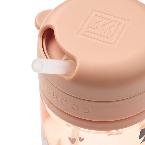 Copo de Tritan com Palha PAVIA 500 ml com sistema de bloqueio da palhinha, fabricado em Tritan resistente, ideal para a hidratação diária das crianças. Mood