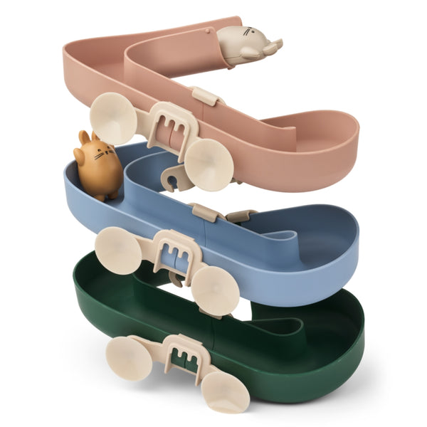 Montanha-russa Yara para o banho com pista em espiral, ventosas e dois coelhinhos de silicone para brincadeiras com água.