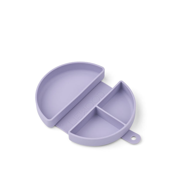Porta Snacks EUGENE em silicone dobrável com capacidade de 500 ml e divisória interior, ideal para transportar fruta, bolachas e pequenos lanches das crianças. Cat