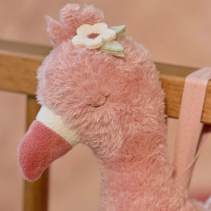 Caixa de Música Flamingo em tecido macio com melodia suave, ideal para acalmar o bebé e decorar o quarto infantil.