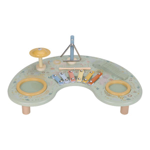 Mesa musical em madeira para bebé com xilofone, tambor, prato e instrumentos musicais, ideal para desenvolver o ritmo, criatividade e coordenação motora desde os 18 meses.
