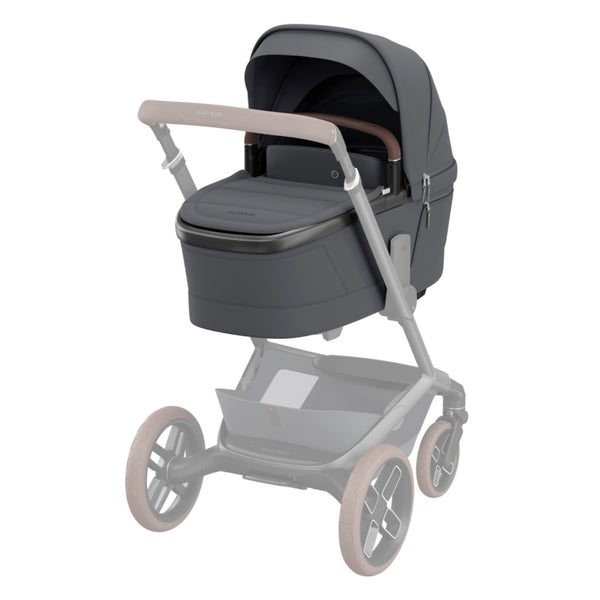 MAXI-COSI Alcofa Fame com tecnologia SoothingSlope, altura ajustável em três níveis, colchão de dupla face, capota extensível, ventilação integrada e acabamentos premium em EcoPele para bebés até aos 9 kg. Moon Graphite