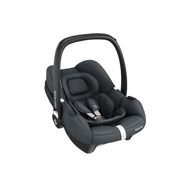 Cadeira auto MAXI-COSI CabrioFix i-Size ultraleve com apenas 3,2 kg, homologada i-Size, compatível com base ISOFIX ou cinto de segurança, capota com proteção UV e utilização desde o nascimento até aos 75 cm. Essential Graphite