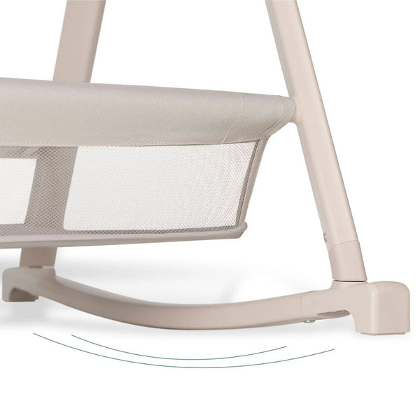 Berço co-sleeper Maxi-Cosi Iora Plus com colchão CloudSoft e lateral rebatível Cor Elegance Beige