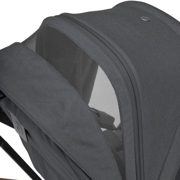 MAXI-COSI LEONA 2, carrinho de bebé compacto e leve com assento reversível, fecho automático em ambas as direções, Travel System 3 em 1, suspensão nas quatro rodas, tecidos Eco Care reciclados e utilização desde o nascimento até aos 22 kg. Twillic Graphite