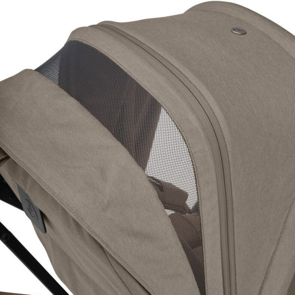 MAXI-COSI LEONA 2, carrinho de bebé compacto e leve com assento reversível, fecho automático em ambas as direções, Travel System 3 em 1, suspensão nas quatro rodas, tecidos Eco Care reciclados e utilização desde o nascimento até aos 22 kg. Twillic Truffle