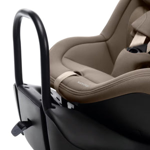 Maxi-Cosi MobiFix Pro i-Size, cadeira auto em contramarcha dos 61 aos 125 cm com Swedish Plus Test, proteção AirProtect®, sistema G-CELL e espaço extensível para as pernas. Authentic Truffle