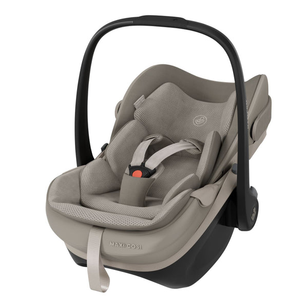 Cadeira auto Maxi-Cosi Pebble Slide Pro i-Size leve com posição deitada e posição 360 na cor saphire sand