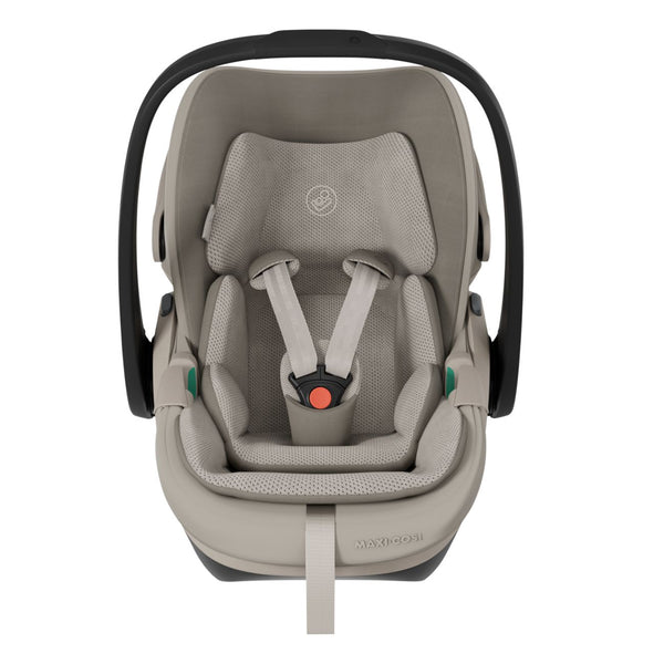 Cadeira auto Maxi-Cosi Pebble Slide Pro i-Size leve com posição deitada e posição 360 na cor saphire sand