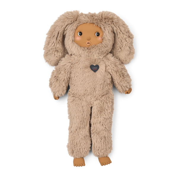 Boneco Misa Ryo 41 cm com corpo macio em poliéster reciclado GRS e rosto, mãos e pés em silicone, ideal para abraçar e brincar.