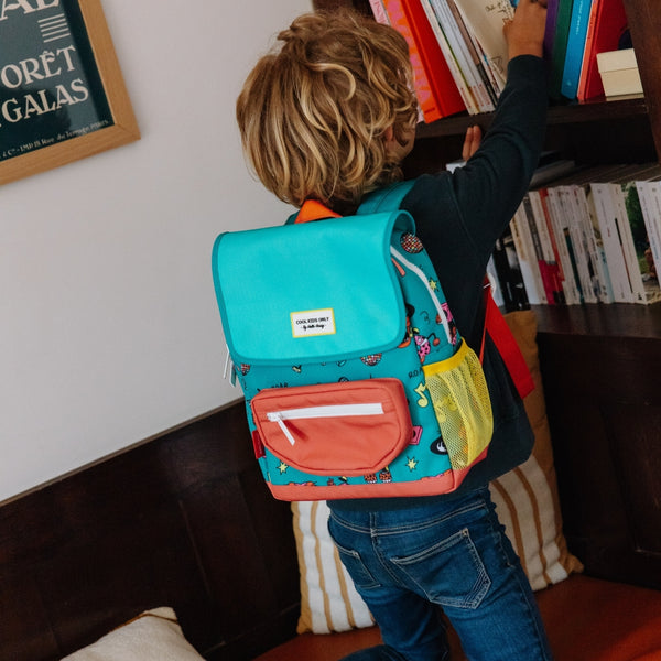 MOCHILA GRANDE QUADRADA HELLO HOSSY