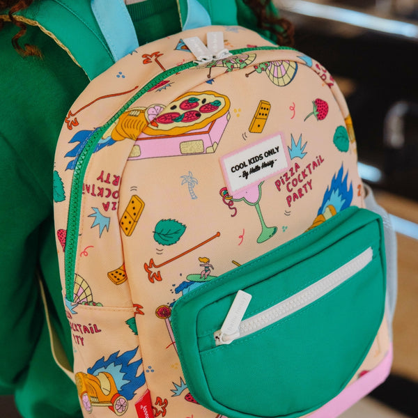 Mochila Grande Redonda Hello Hossy em poliéster reciclado, impermeável, com capacidade de 15 litros, compatível com dossiers A4, alças acolchoadas e bolso para garrafa de água para crianças a partir dos 6 anos cocktail party