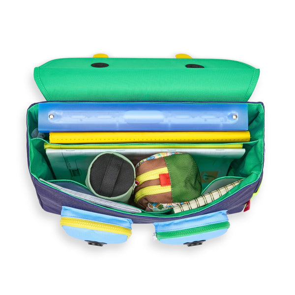 Mochila Horizontal Grande Hello Hossy em poliéster reciclado, impermeável, com formato dossier A4, costas acolchoadas e respiráveis, fecho magnético reforçado e bolsos organizadores para crianças a partir dos 6 anos. Bball Crew