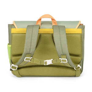 Mochila Horizontal Grande Hello Hossy em poliéster reciclado, impermeável, com formato dossier A4, costas acolchoadas e respiráveis, fecho magnético reforçado e bolsos organizadores para crianças a partir dos 6 anos. Mini Safari