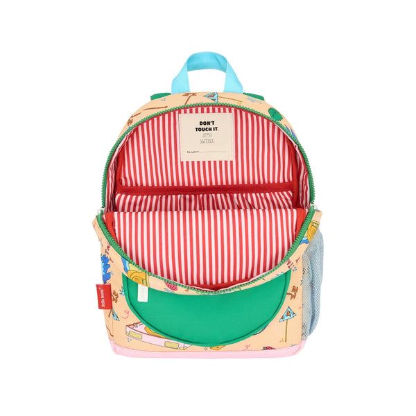 Mochila Pequena Redonda Hello Hossy em poliéster reciclado, impermeável, com formato A4, costas e alças acolchoadas, bolso para garrafa de água e capacidade de 7,3 L para crianças dos 2 aos 5 anos.
Cocktaill Party