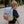 Mochila Pequena Redonda Hello Hossy em poliéster reciclado, impermeável, com formato A4, costas e alças acolchoadas, bolso para garrafa de água e capacidade de 7,3 L para crianças dos 2 aos 5 anos.
Dunk