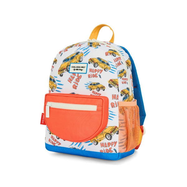 Mochila Pequena Redonda Hello Hossy em poliéster reciclado, impermeável, com formato A4, costas e alças acolchoadas, bolso para garrafa de água e capacidade de 7,3 L para crianças dos 2 aos 5 anos.
Happy Ride