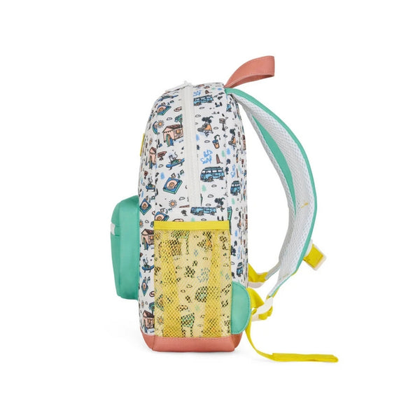 Mochila Pequena Redonda Hello Hossy em poliéster reciclado, impermeável, com formato A4, costas e alças acolchoadas, bolso para garrafa de água e capacidade de 7,3 L para crianças dos 2 aos 5 anos.
Hossegor
