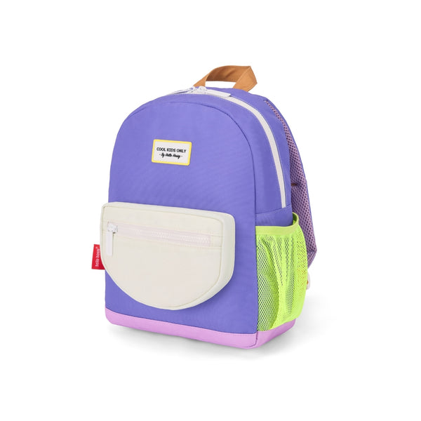 Mochila Pequena Redonda Hello Hossy em poliéster reciclado, impermeável, com formato A4, costas e alças acolchoadas, bolso para garrafa de água e capacidade de 7,3 L para crianças dos 2 aos 5 anos.
Lavendy