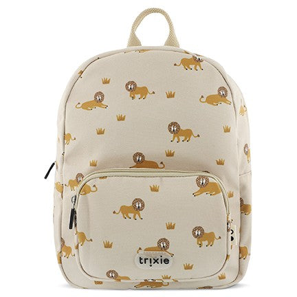 Mochila Pequena Trixie em PET reciclado com alças ajustáveis, fivela peitoral, bolso frontal, bolso para garrafa e tecido repelente à água. Lively Lion