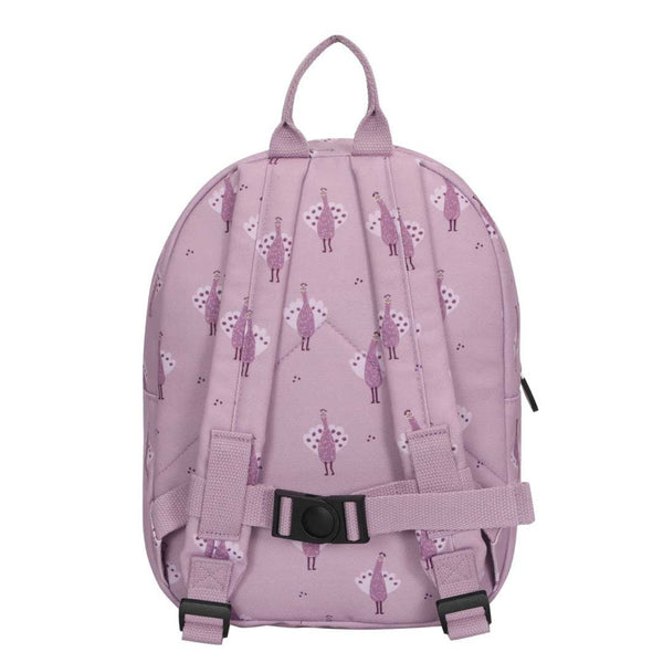 Mochila Pequena Trixie em PET reciclado com alças ajustáveis, fivela peitoral, bolso frontal, bolso para garrafa e tecido repelente à água. Proud Peacock