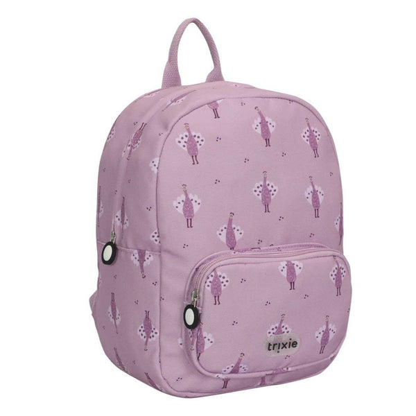 Mochila Pequena Trixie em PET reciclado com alças ajustáveis, fivela peitoral, bolso frontal, bolso para garrafa e tecido repelente à água. Proud Peacock