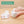 Aquecedor de Biberões de Viagem Momcozy portátil para aquecer leite materno e fórmula de forma rápida, uniforme e segura durante passeios e viagens. Verde