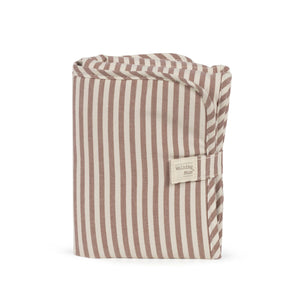 muda fraldas portátil da walking mum modelo praline strips na cor moka - vermelho