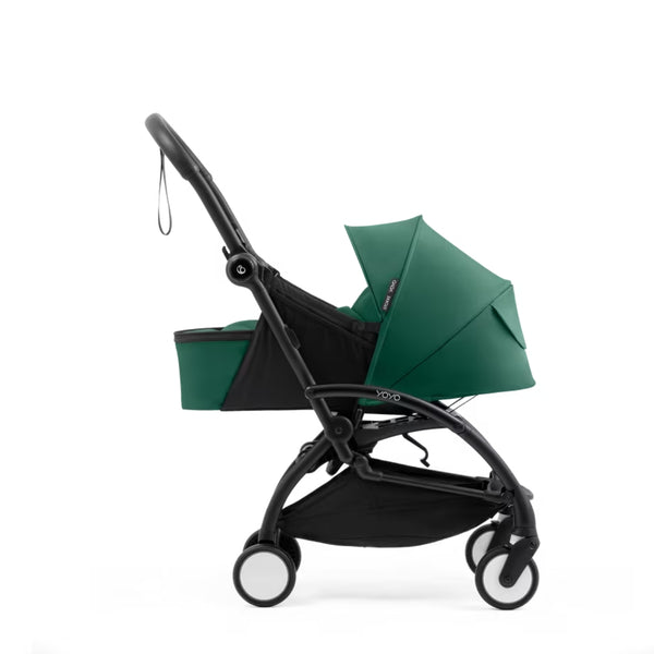 Ninho Stokke YOYO⁵ para recém-nascidos com posição totalmente deitada, arnês de segurança de 5 pontos, janelas de ventilação e dobragem ultracompacta.
Forest