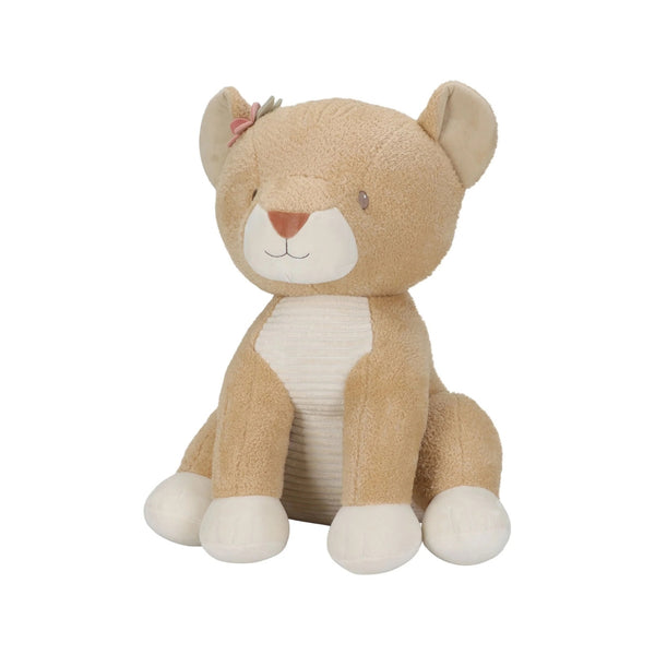 Peluche Leoa Safari Friends de 60 cm em poliéster macio, com detalhe floral junto à orelha, ideal para abraçar e decorar o quarto infantil.