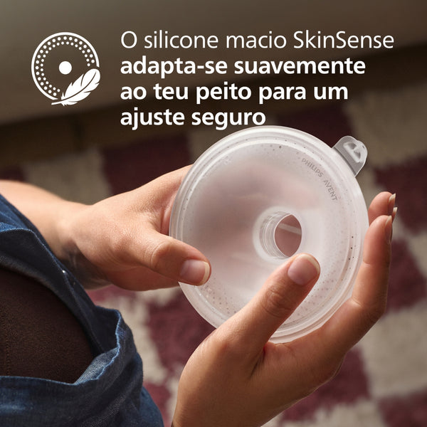 Bomba Tira-Leite Elétrica Portátil Mãos-Livres Philips Avent Natural Care SCF494/01, com copo transparente, protetor SkinSense e 16 níveis de sucção ajustáveis.